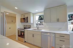663 Chapman Rd, Camano Island, WA 98282 - Photo 3