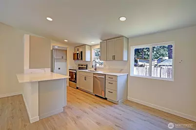663 Chapman Road, Camano Island, WA 98282 - Photo 5