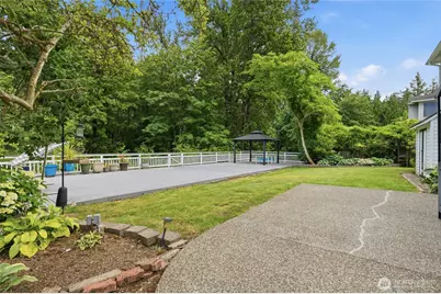 18710 139th Way SE, Renton, WA 98058 - Photo 35
