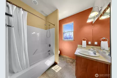 3217 Locust Avenue, Bellingham, WA 98225 - Photo 25