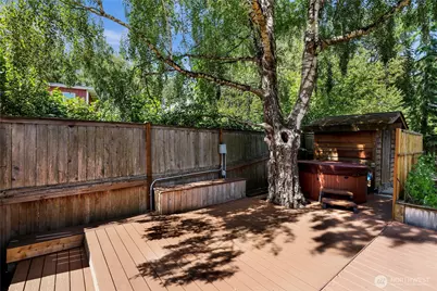 3217 Locust Avenue, Bellingham, WA 98225 - Photo 29