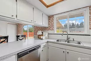 108 Sunnyside Dr, Centralia, WA 98531 - Photo 11