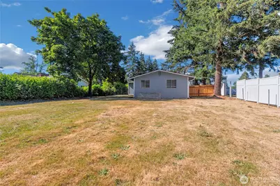 970 Johns Road E, Tacoma, WA 98445 - Photo 23