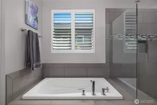 8701 Vashon Ct NE, Lacey, WA 98516 - Photo 17