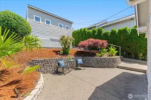 1920 Day Island Blvd W, University Place, WA 98466 - Photo 3