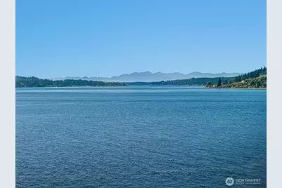 1920 Day Island Boulevard W, University Place, WA 98466 - Photo 5