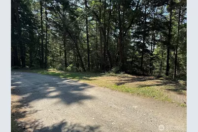7280 Muriel Lane, Anacortes, WA 98221 - Photo 13