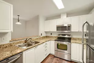 18501 SE Newport Way, Issaquah, WA 98027 - Photo 7