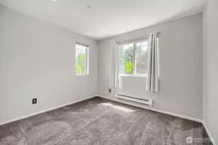 18501 SE Newport Way, Issaquah, WA 98027 - Photo 13
