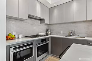 2510 6th Ave, Seattle, WA 98121 - Photo 7