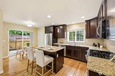 1704 156th Place SW #B, Lynnwood, WA 98087 - Photo 11
