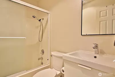 137 4th Street #A2, Langley, WA 98260 - Photo 3