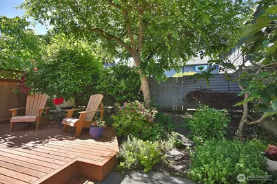137 4th Street #A2, Langley, WA 98260 - Photo 1