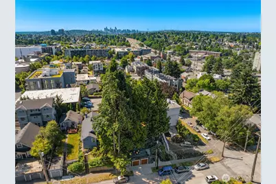 907 NE 72nd Street, Seattle, WA 98115 - Photo 33