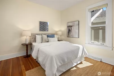907 NE 72nd Street, Seattle, WA 98115 - Photo 11