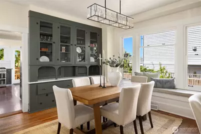 907 NE 72nd Street, Seattle, WA 98115 - Photo 7