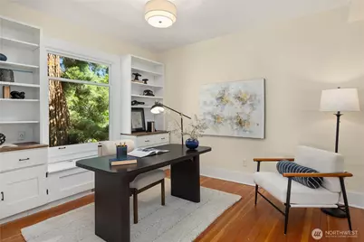 907 NE 72nd Street, Seattle, WA 98115 - Photo 9
