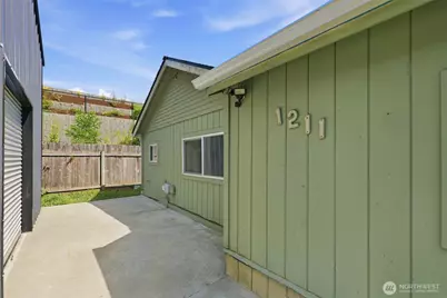 1211 NE McWilliams, Bremerton, WA 98311 - Photo 21