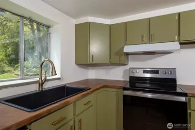 4102 80th Street E, Tacoma, WA 98443 - Photo 7