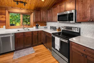 211 E Church Point Dr, Shelton, WA 98584 - Photo 19