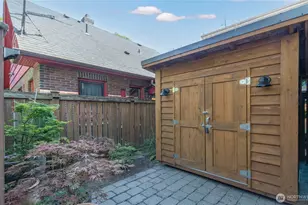 227 24th Ave E, Seattle, WA 98112 - Photo 29