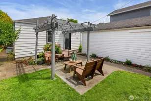 8353 20th Ave NW, Seattle, WA 98117 - Photo 33