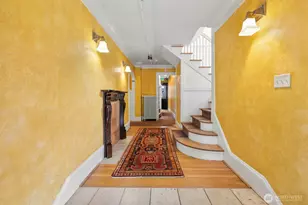 1640 18th Ave, Seattle, WA 98122 - Photo 3