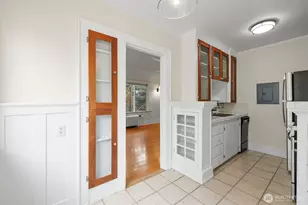 1640 18th Ave, Seattle, WA 98122 - Photo 13