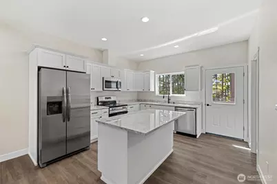 945 NW Heller Street #A1, Oak Harbor, WA 98277 - Photo 5