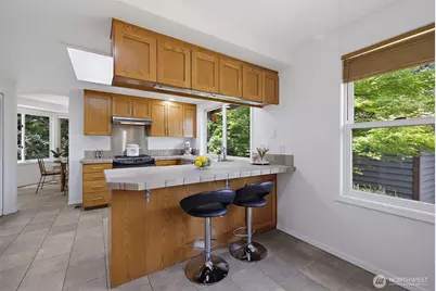 16653 157th Avenue SE, Renton, WA 98058 - Photo 19