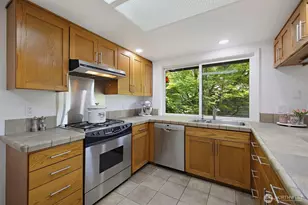 16653 157th Ave SE, Renton, WA 98058 - Photo 13