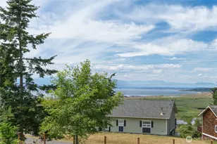 1117 Halsey Dr, Coupeville, WA 98239 - Photo 3