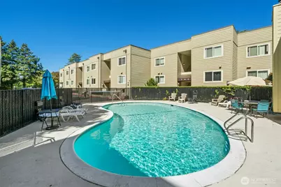 5844 NE 75th Street #A302, Seattle, WA 98115 - Photo 1