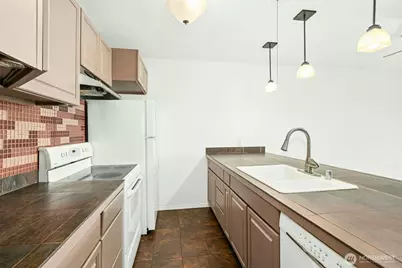5844 NE 75th Street #A302, Seattle, WA 98115 - Photo 11