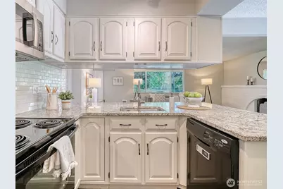411 213th Place SW #12A, Bothell, WA 98021 - Photo 7
