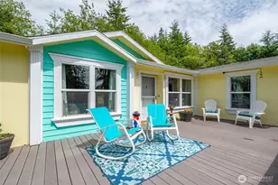 5220 Lakeside Dr, Langley, WA 98260 - Photo 9