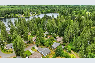 141 E Village  View Drive, Allyn, WA 98524 - Photo 35