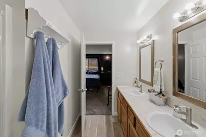 141 E Village  View Drive, Allyn, WA 98524 - Photo 21