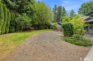 141 E Village View Dr, Allyn, WA 98524 - Photo 31