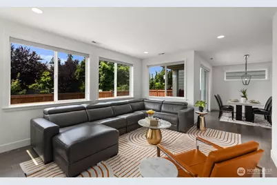 3911 211th Place SE, Bothell, WA 98021 - Photo 5
