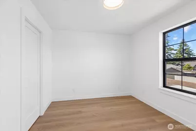 2817 25th Street #B, Everett, WA 98201 - Photo 29