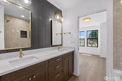 2817 25th Street #B, Everett, WA 98201 - Photo 25