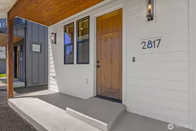 2817 25th Street #B, Everett, WA 98201 - Photo 3