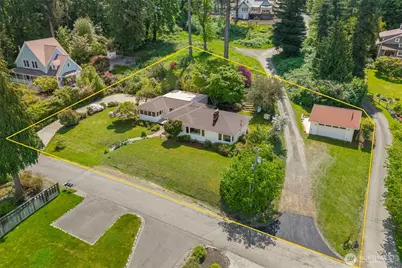 5930 Rose Loop NE, Bainbridge Island, WA 98110 - Photo 3