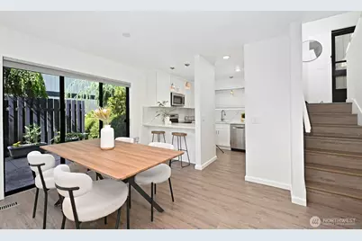 10 18th Ave #10B, Kirkland, WA 98033 - Photo 3