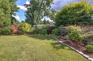 11533 SE 85th Ln, Newcastle, WA 98056 - Photo 37