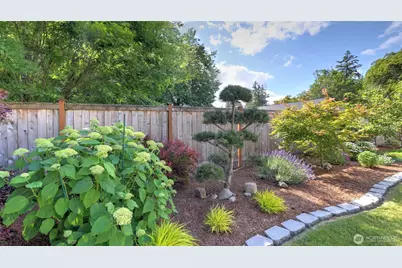 11533 SE 85th Lane, Newcastle, WA 98056 - Photo 39
