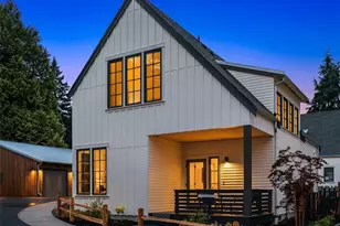 2218 NE 125th St, Seattle, WA 98125 - Photo 3
