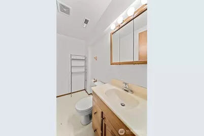 3995 Fischer Park Avenue NE, Bremerton, WA 98310 - Photo 21