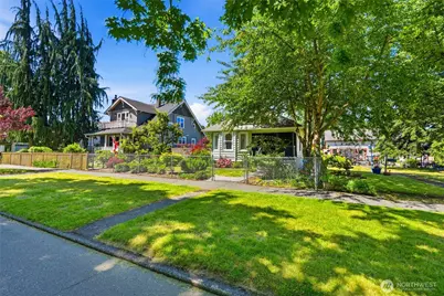 2312 Baker Avenue, Everett, WA 98201 - Photo 3
